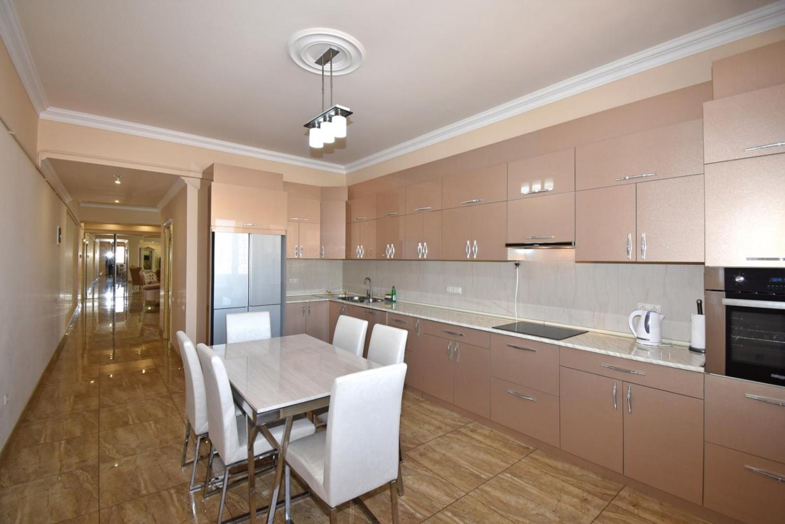 Teryan street, 4 bedrooms Luxury, Unique apartment TT888
