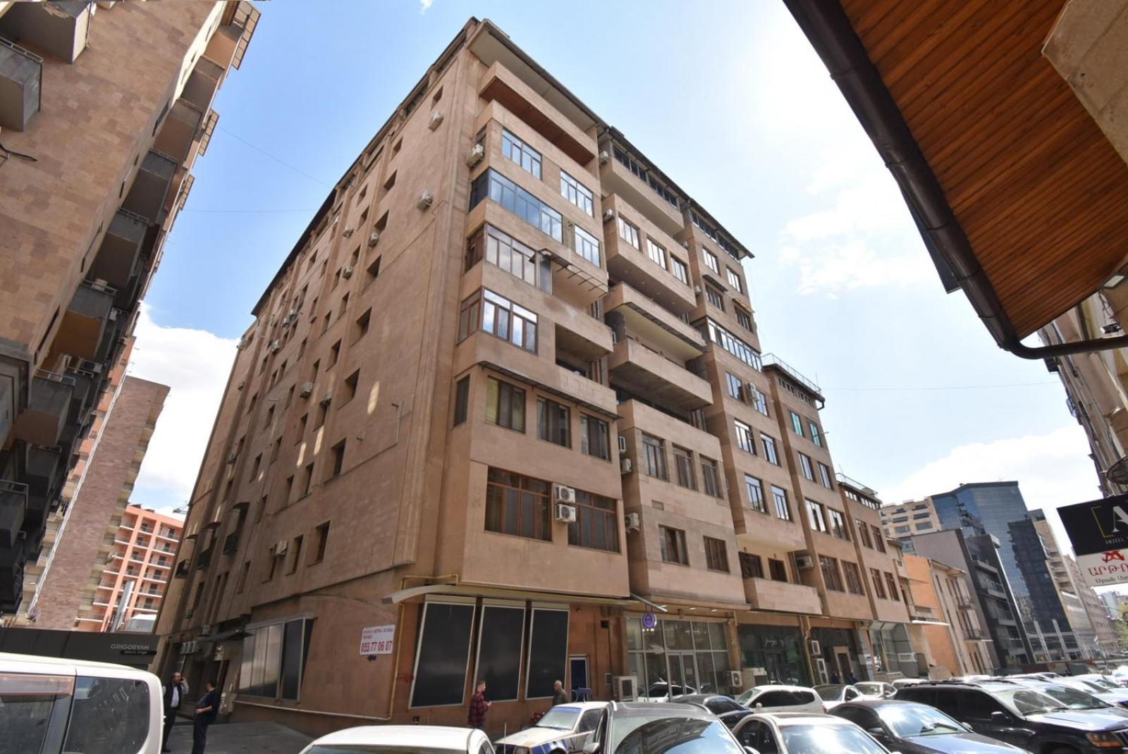 Teryan street, 4 bedrooms Luxury, Unique apartment TT888