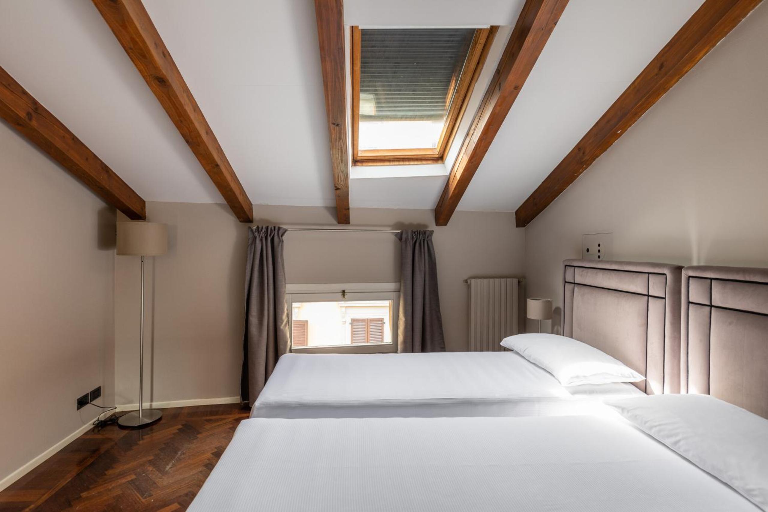 Wooden design Apartment by Wonderful Italy photo 2