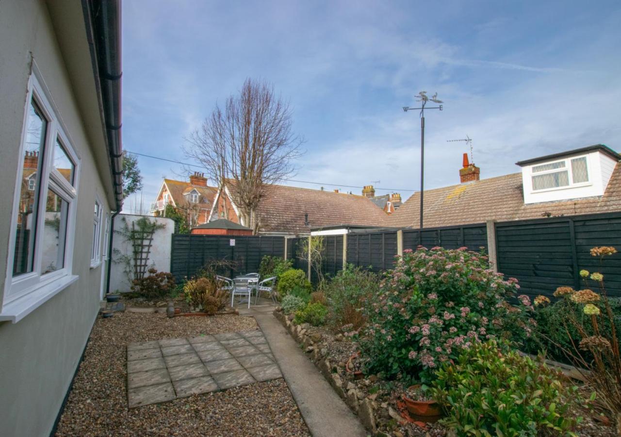2 Bed in Felixstowe oc-hideo