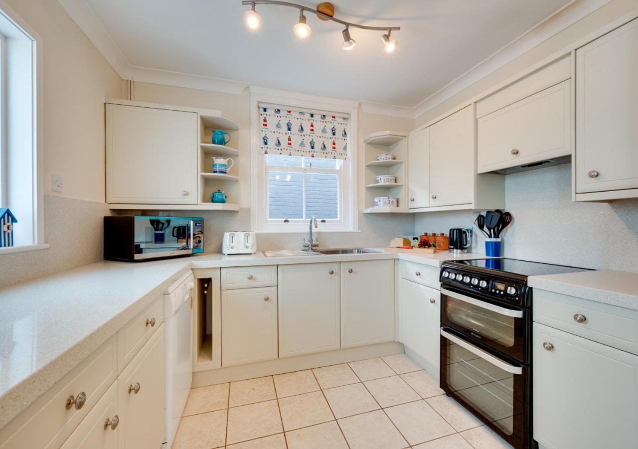 2 Bed in Southwold oc-kin