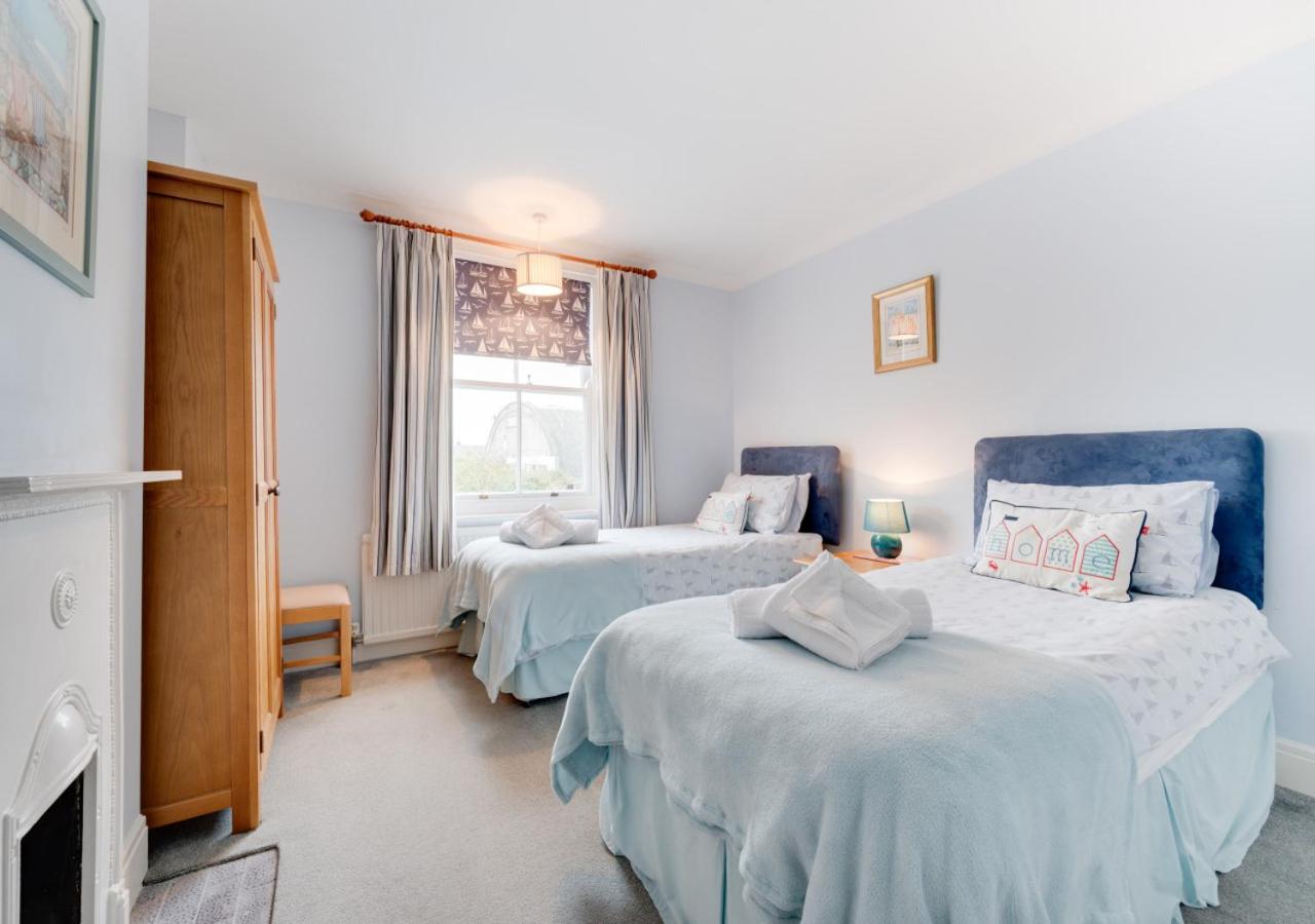 2 Bed in Southwold oc-kin