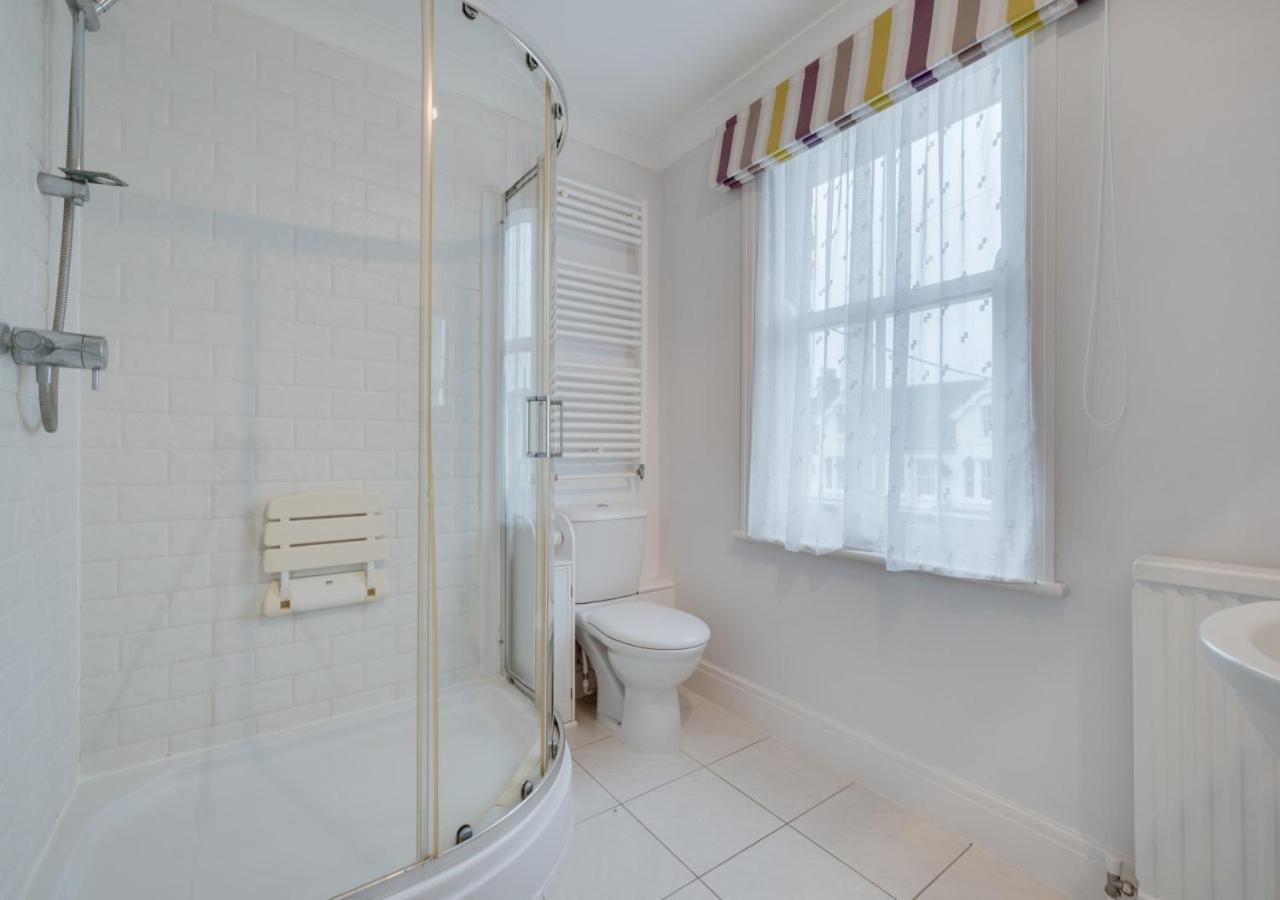 2 Bed in Southwold oc-kin