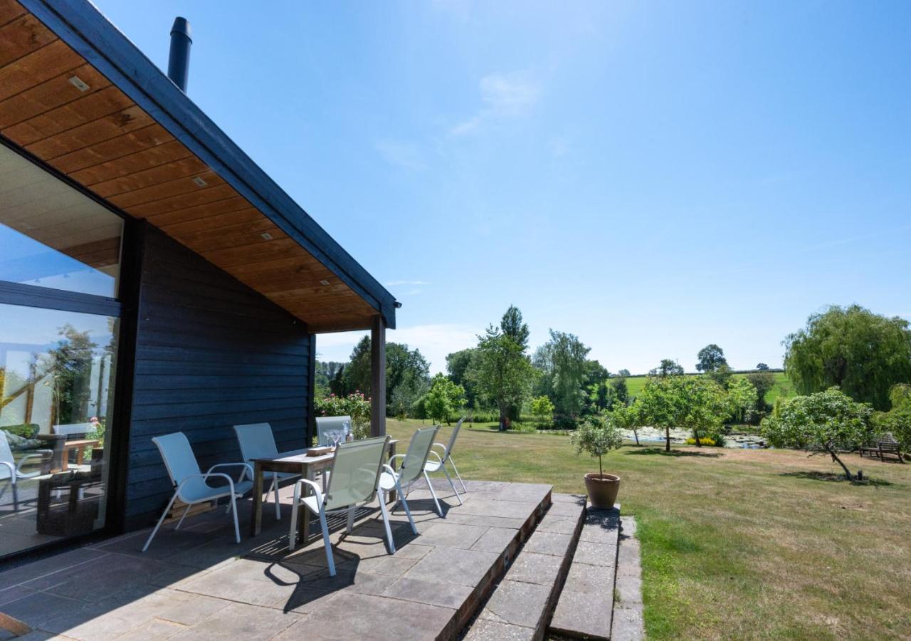 Lake Farm Barn view 4