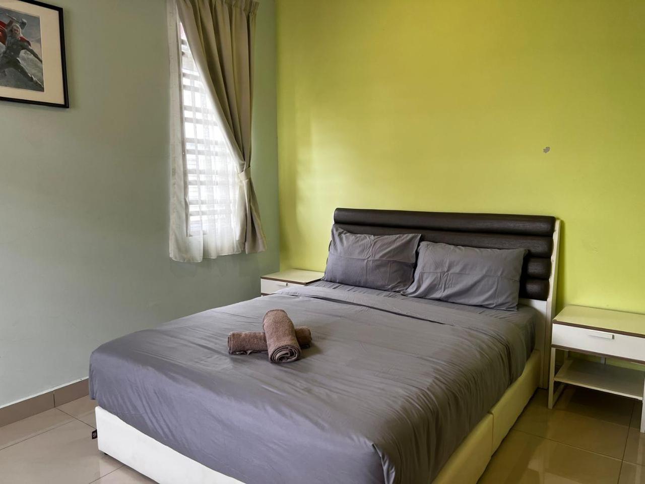 Desaru Utama Villa by Antlerzone photo 3