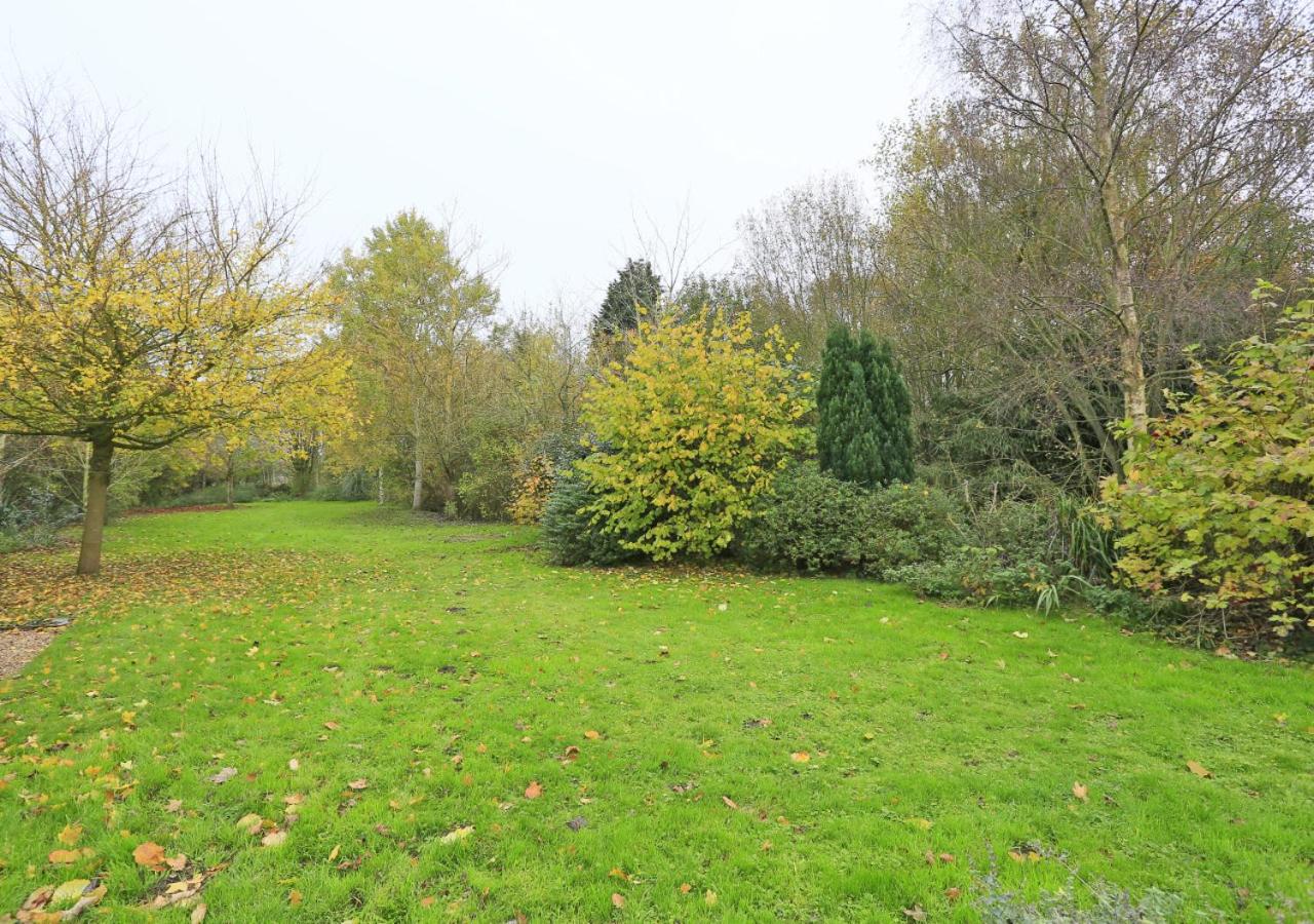 3 Bed in Ufford oc-sfmea
