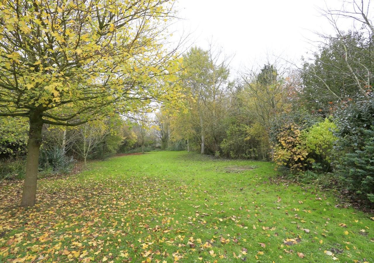 3 Bed in Ufford oc-sfmea