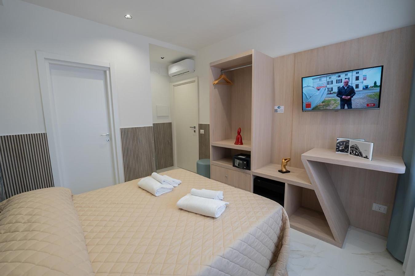P.C. Boutique H. LifeStyle, Napoli Centro, by ClaPa Group Dislocated Hospitality