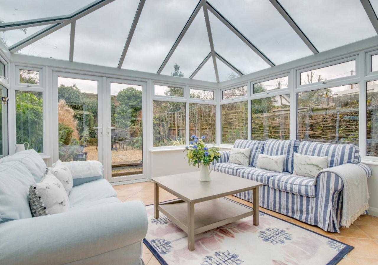 2 Bed in Woodbridge oc-g23