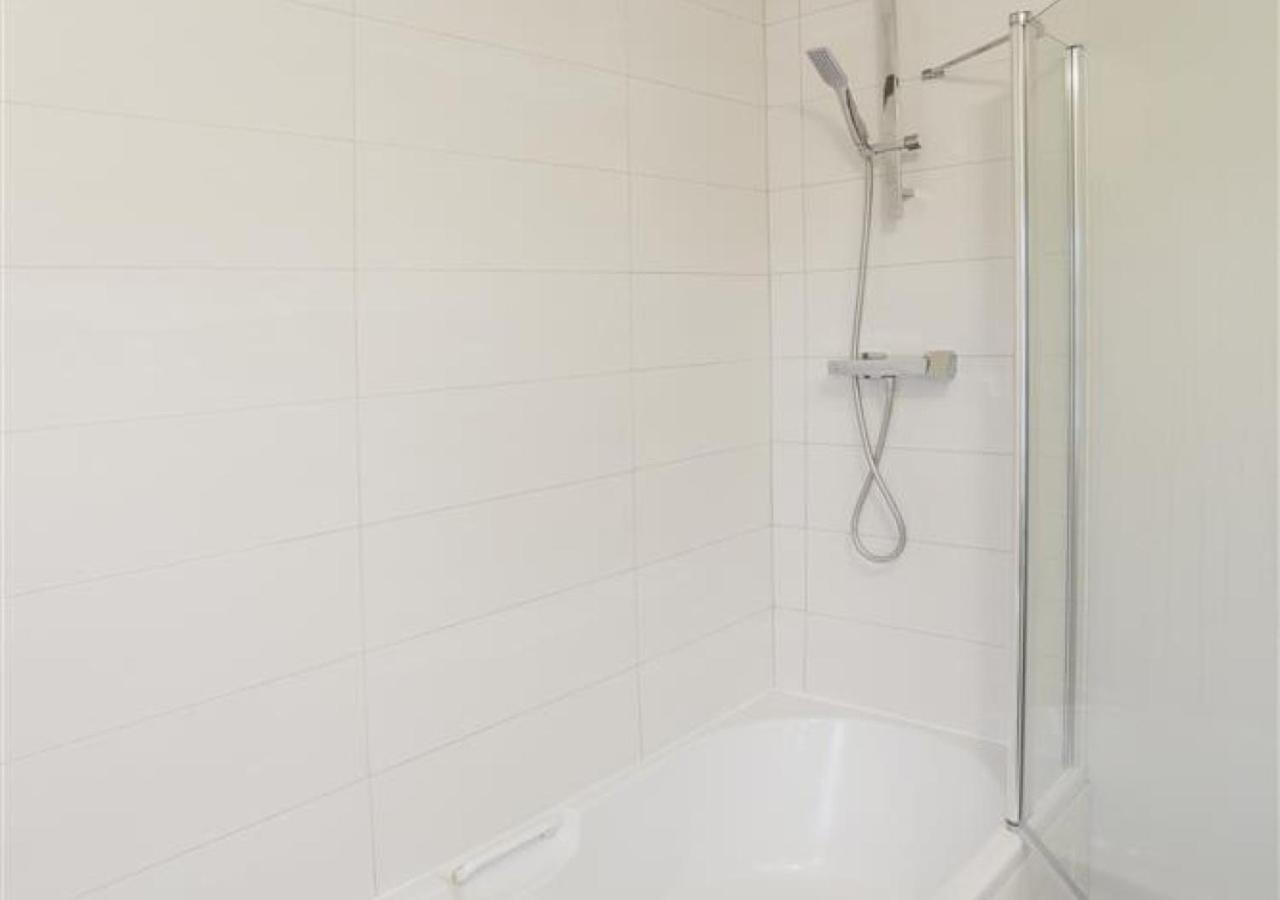 2 Bed in Woodbridge oc-g23
