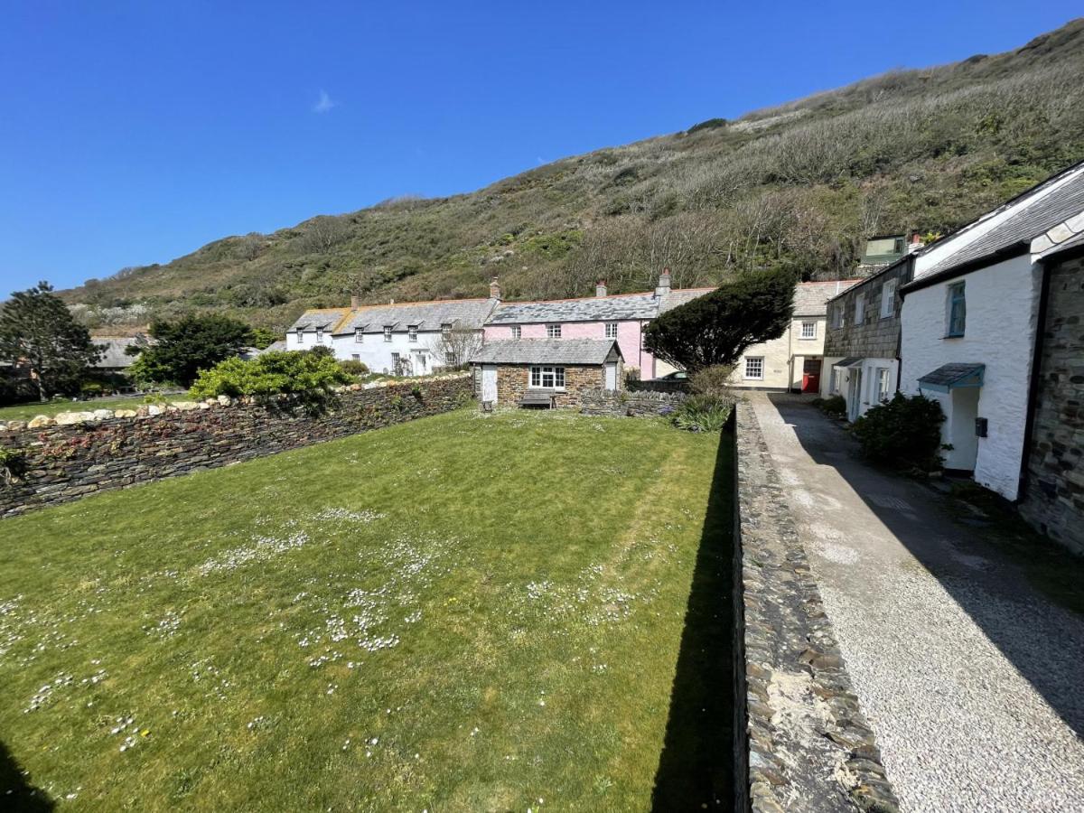 The Brewhouse Boscastle Harbour