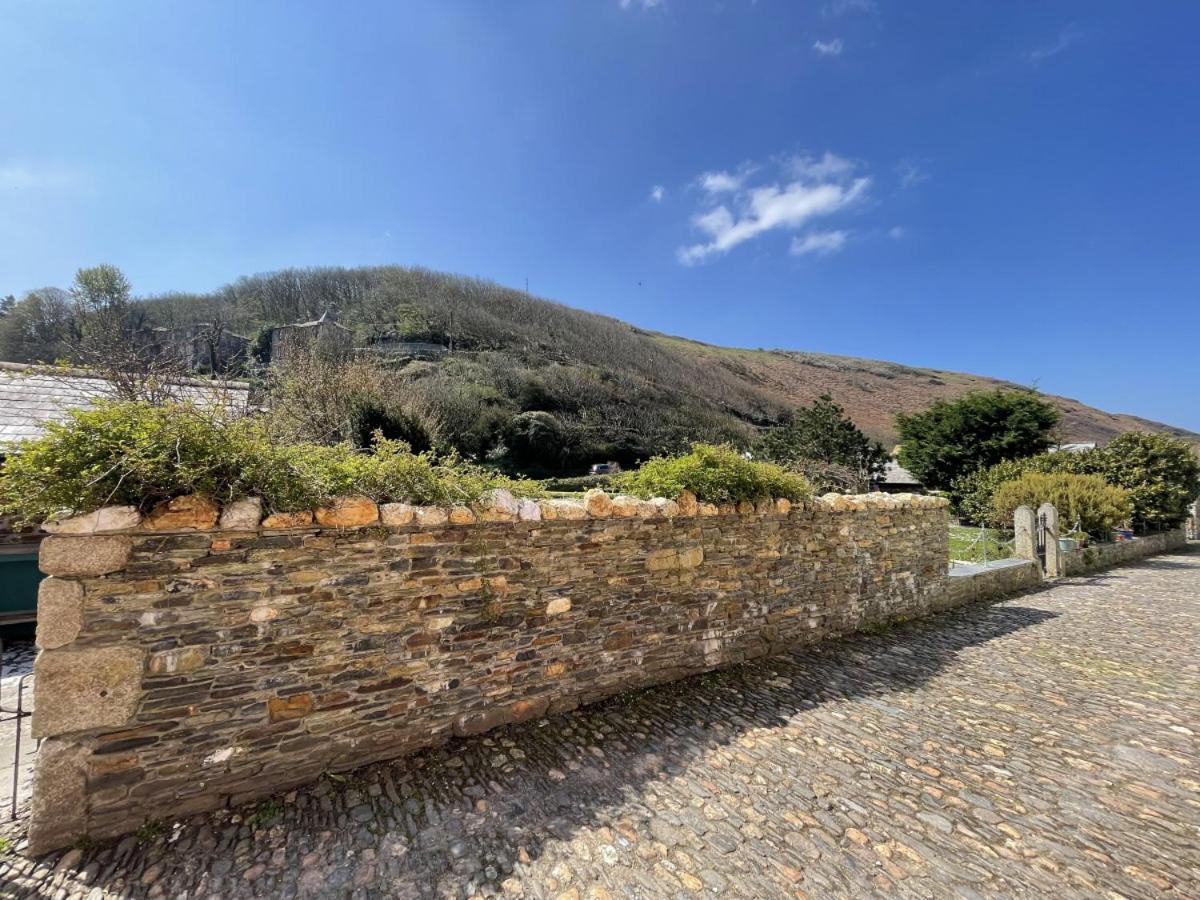 The Brewhouse Boscastle Harbour