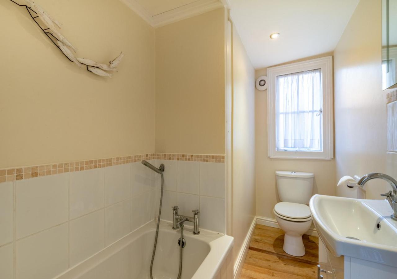 3 Bed in Aldeburgh oc-reg