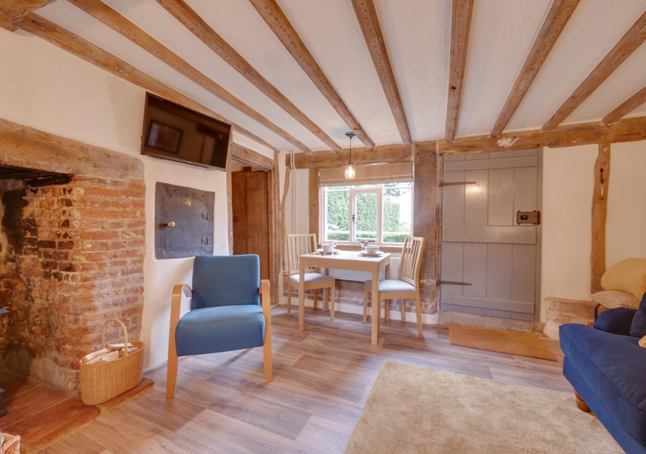 2 Bed in Saxtead oc-pera view 4