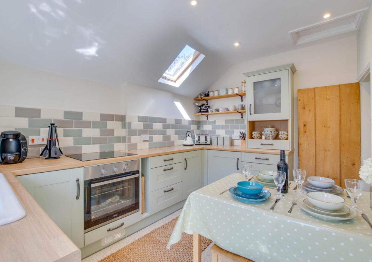 2 Bed in Corton oc-vicl view 5