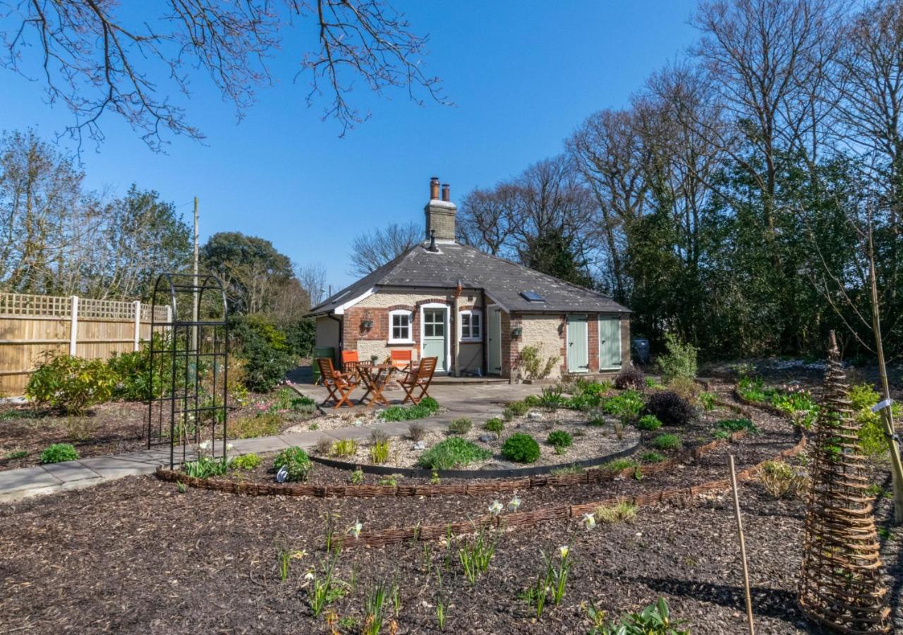 2 Bed in Corton oc-vicl view 2