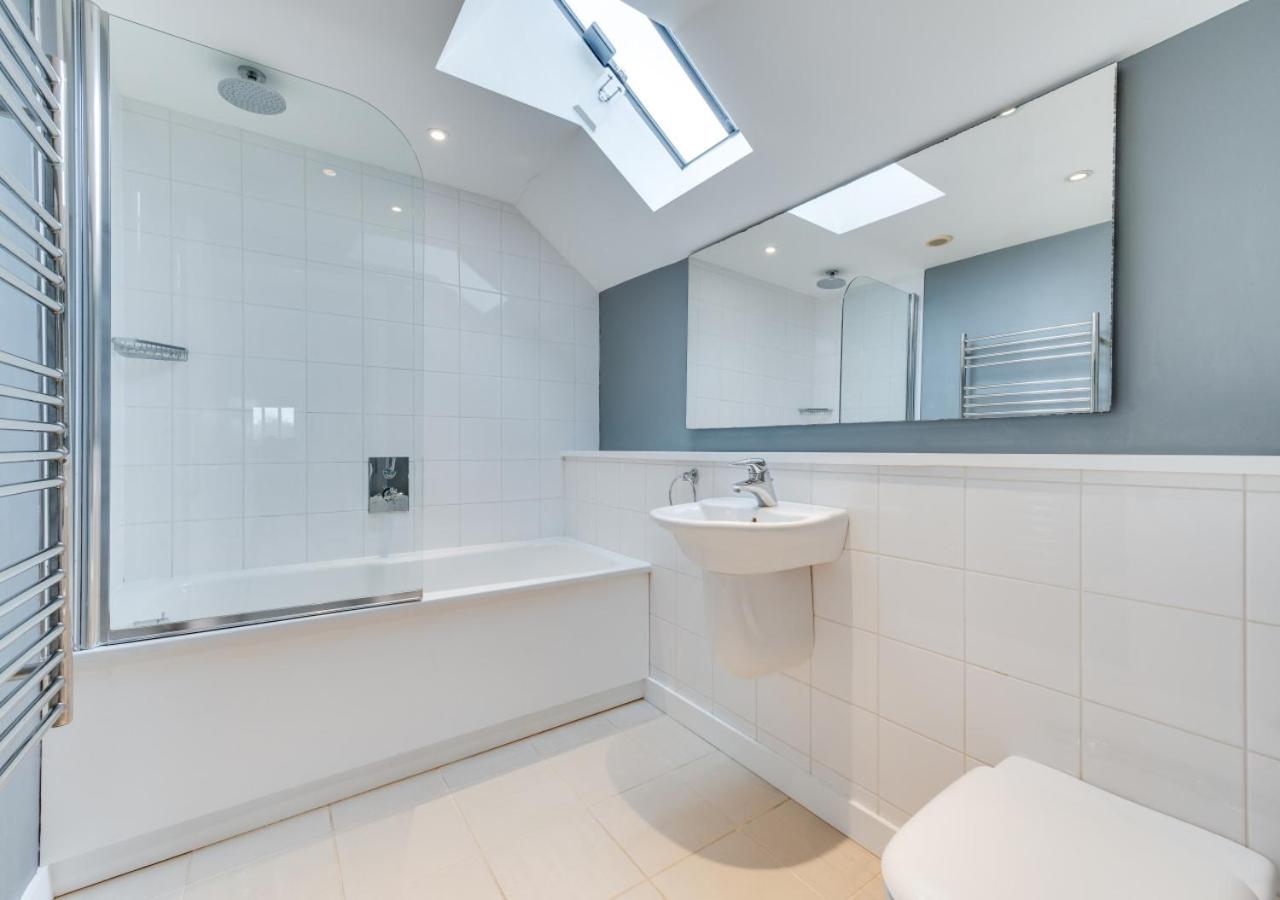 6 Bed in Knodishall oc-bil