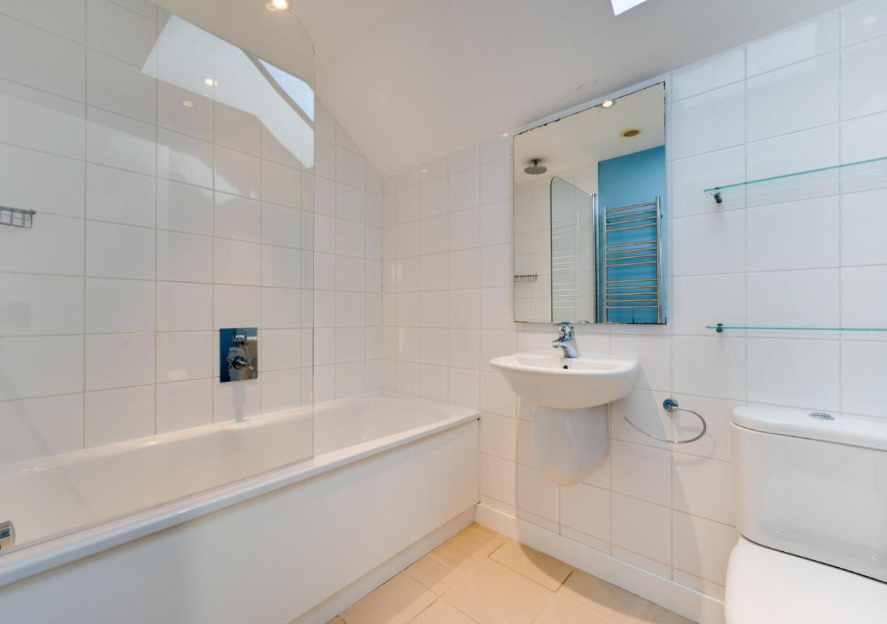 6 Bed in Knodishall oc-bil