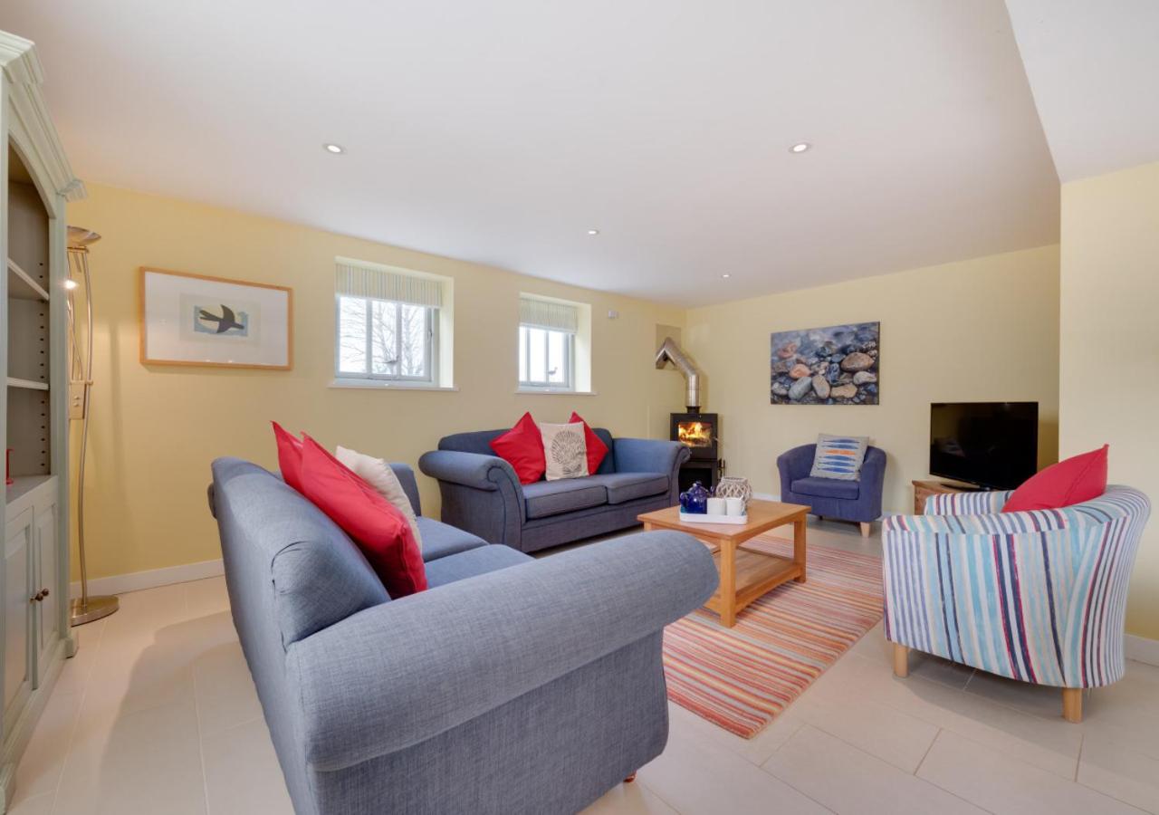 6 Bed in Knodishall oc-bil