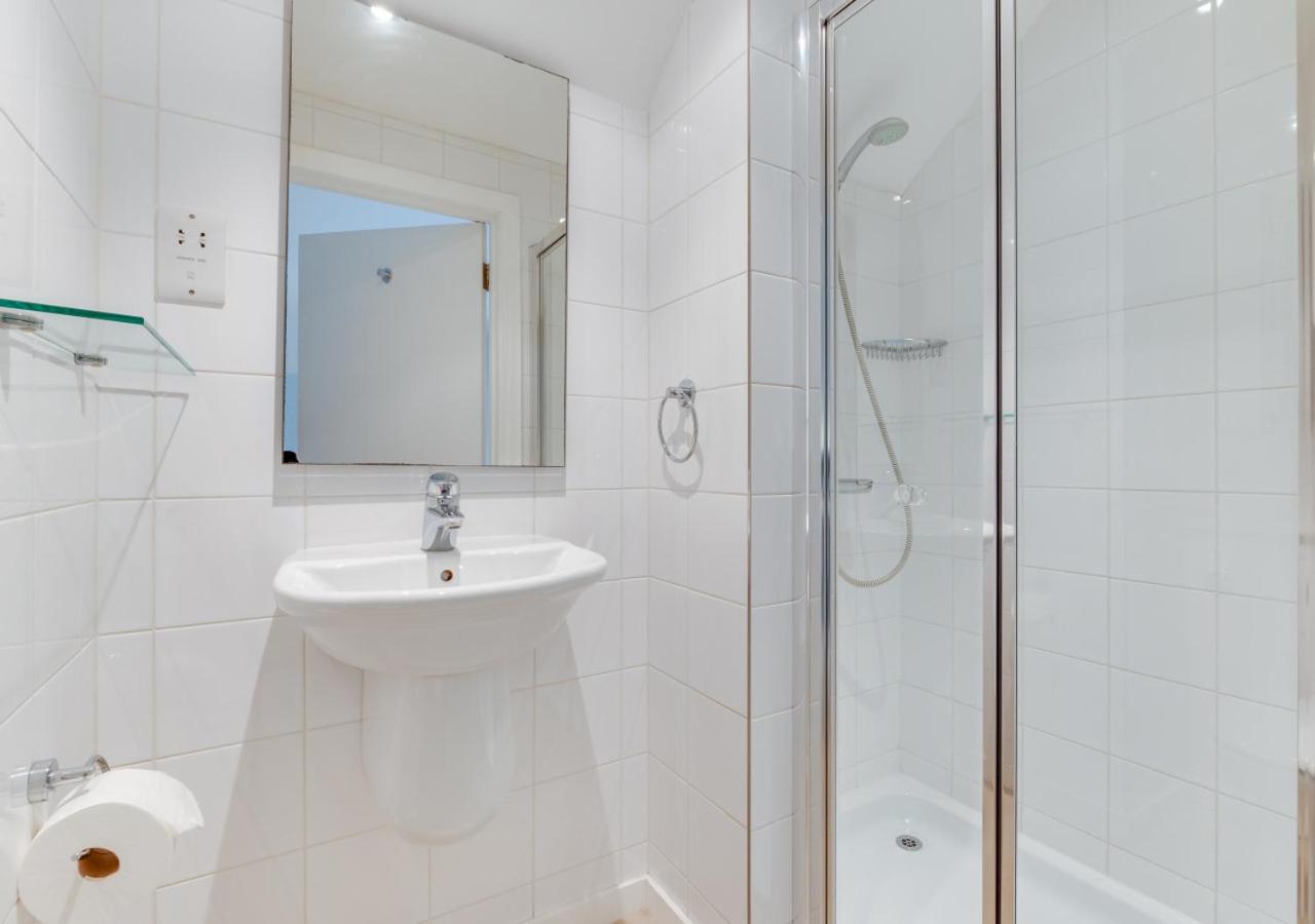 6 Bed in Knodishall oc-bil