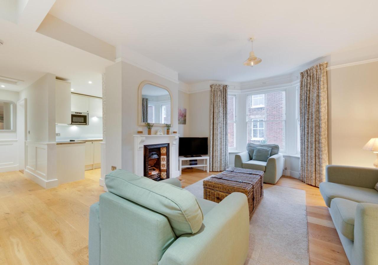 2 Bed in Southwold oc-tcn view 2