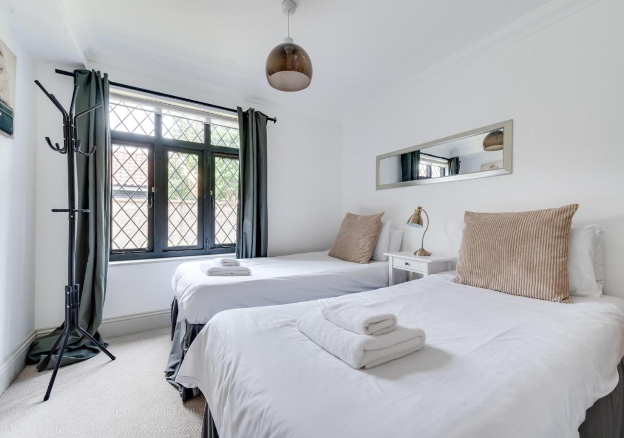 4 Bed in Thorpeness oc-cho
