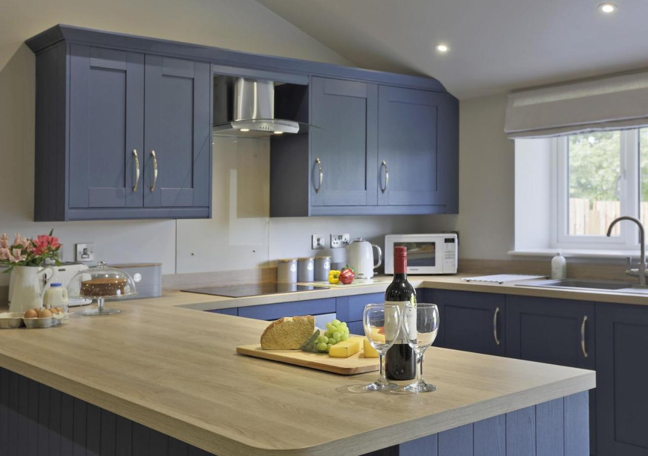 7 Bed in Barsham oc-then