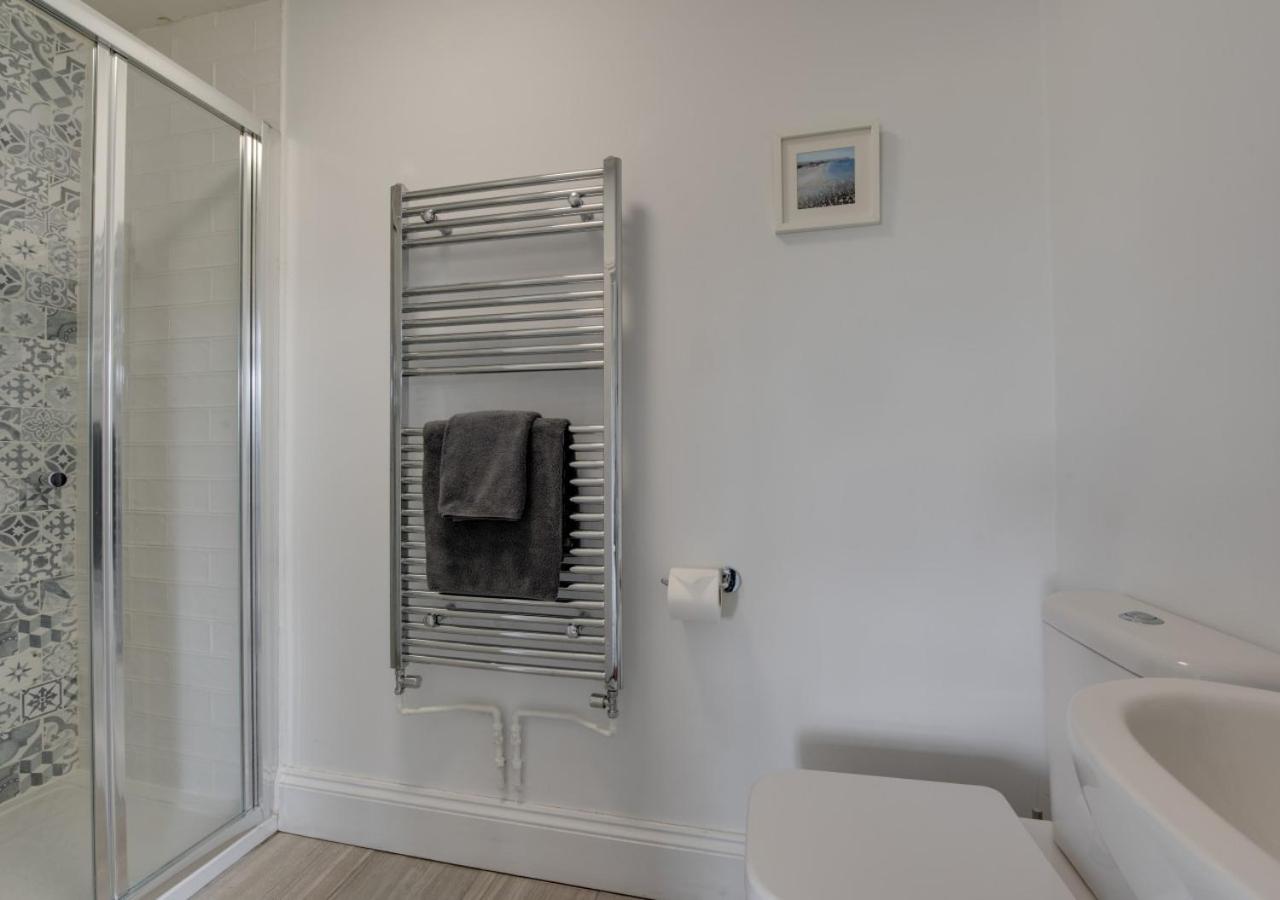 6 Bed in Nr Southwold oc-hohall