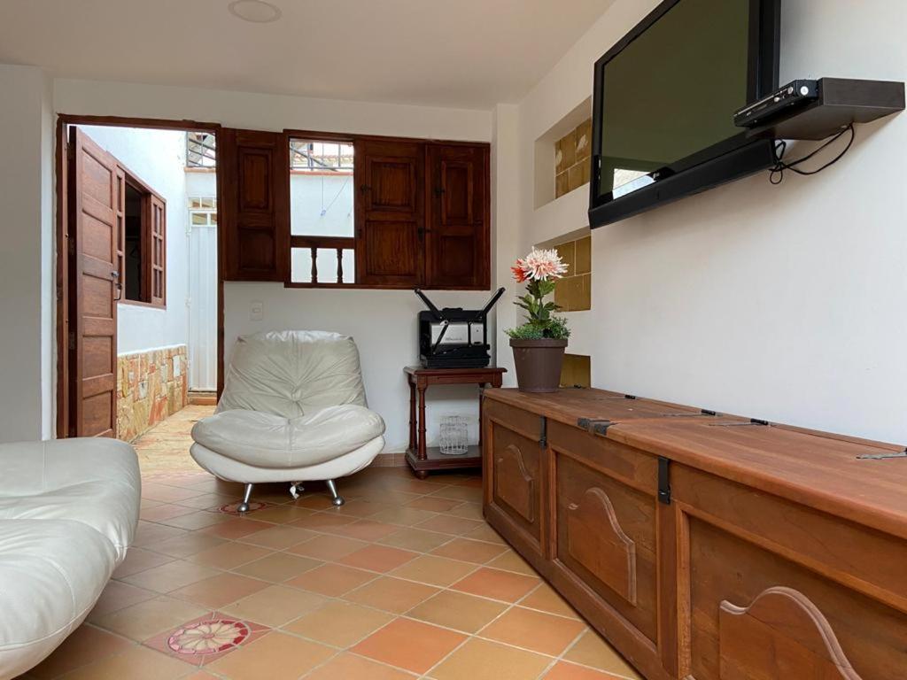 Casa Tránsito
