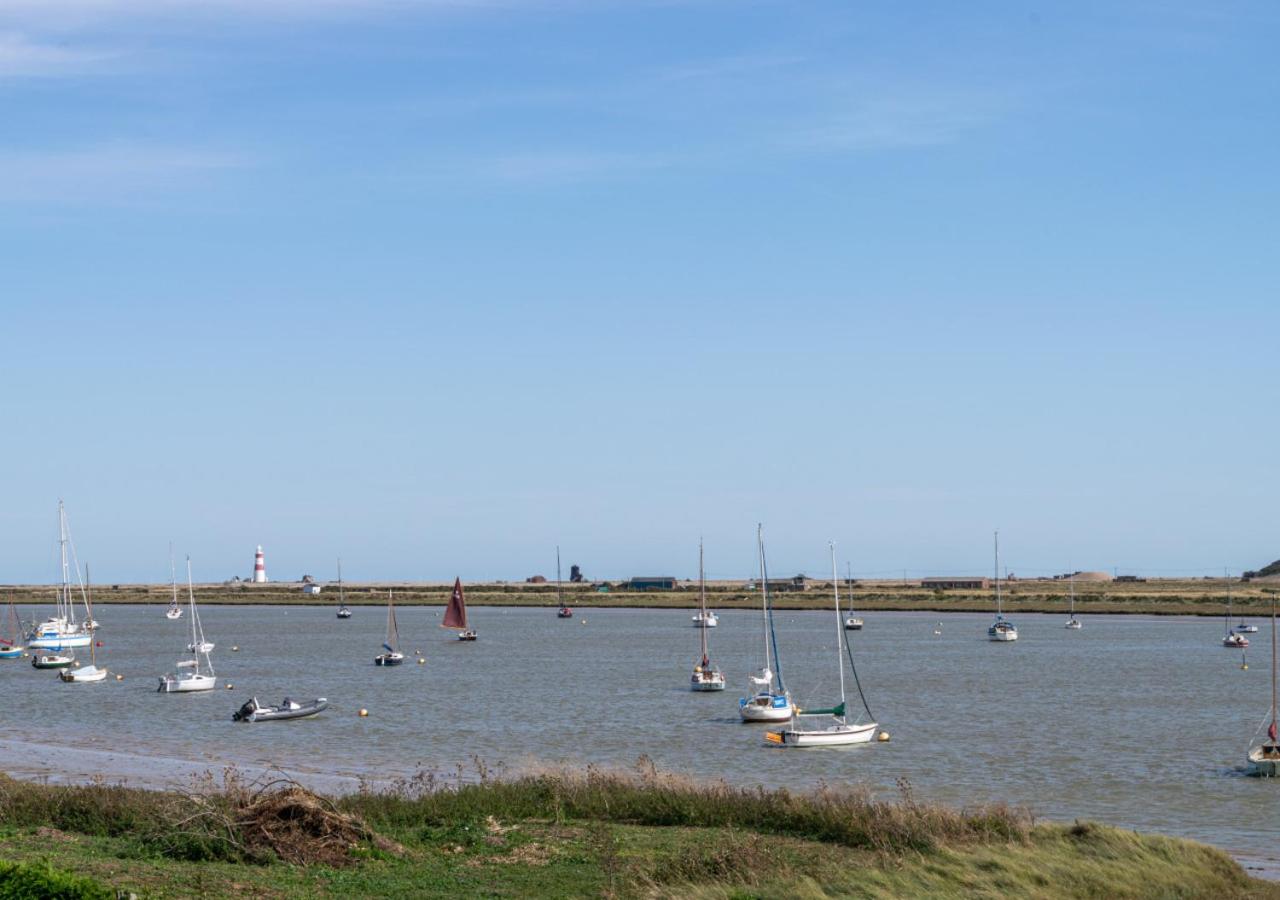 5 Bed in Orford oc-pav
