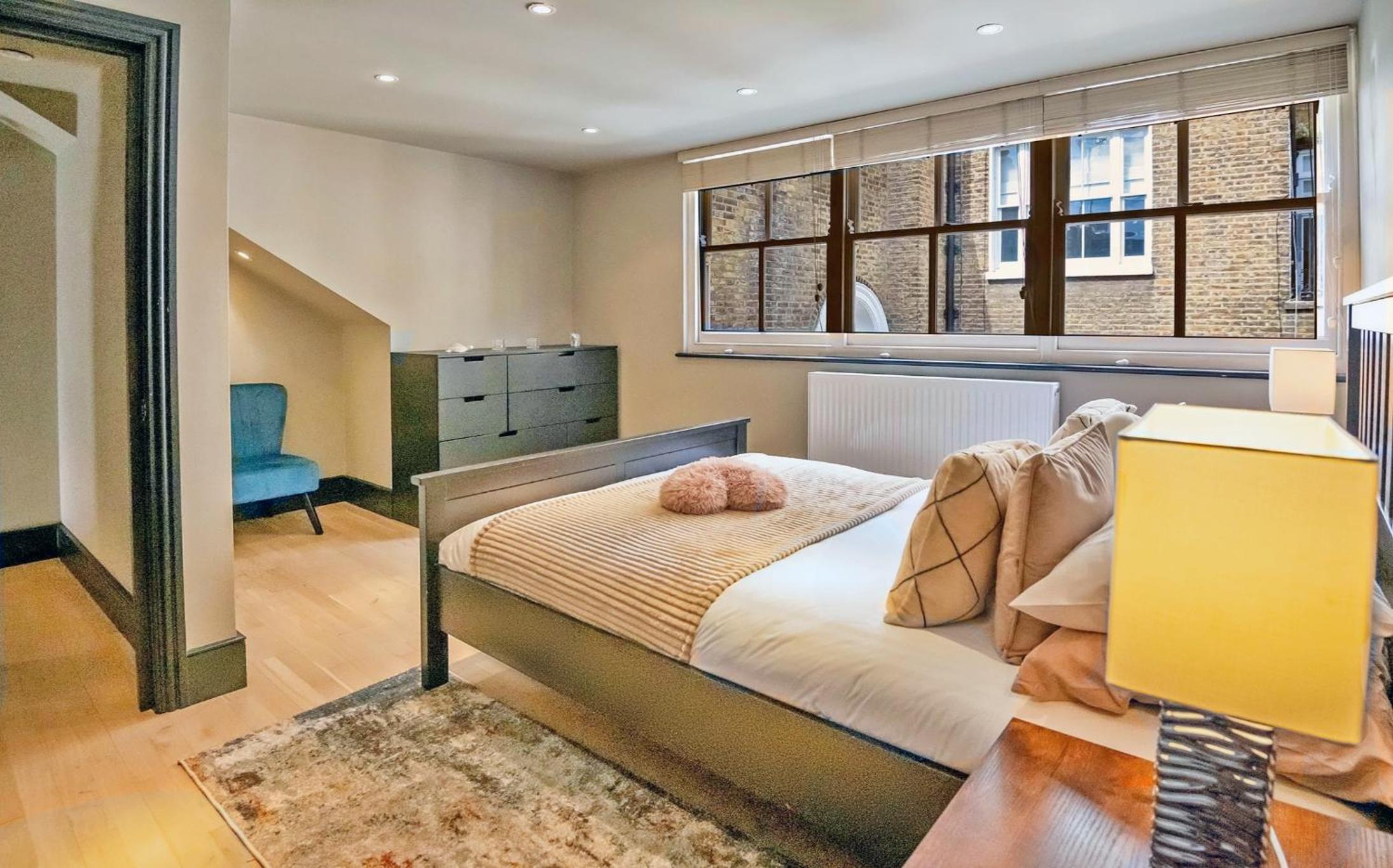 ROYAL Apartment in HARRODS