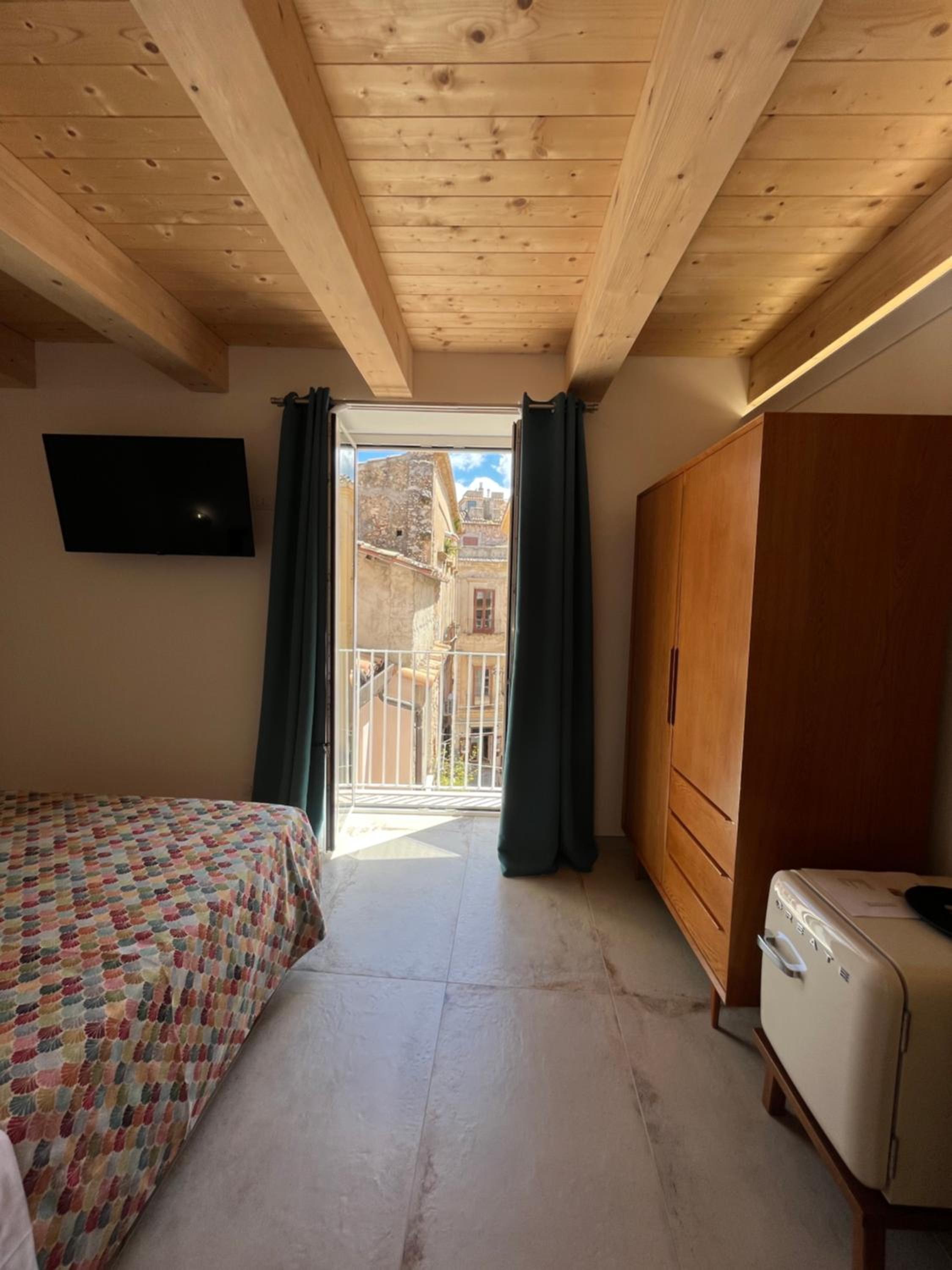 De LoCa Rooms en Tropea — hotel room