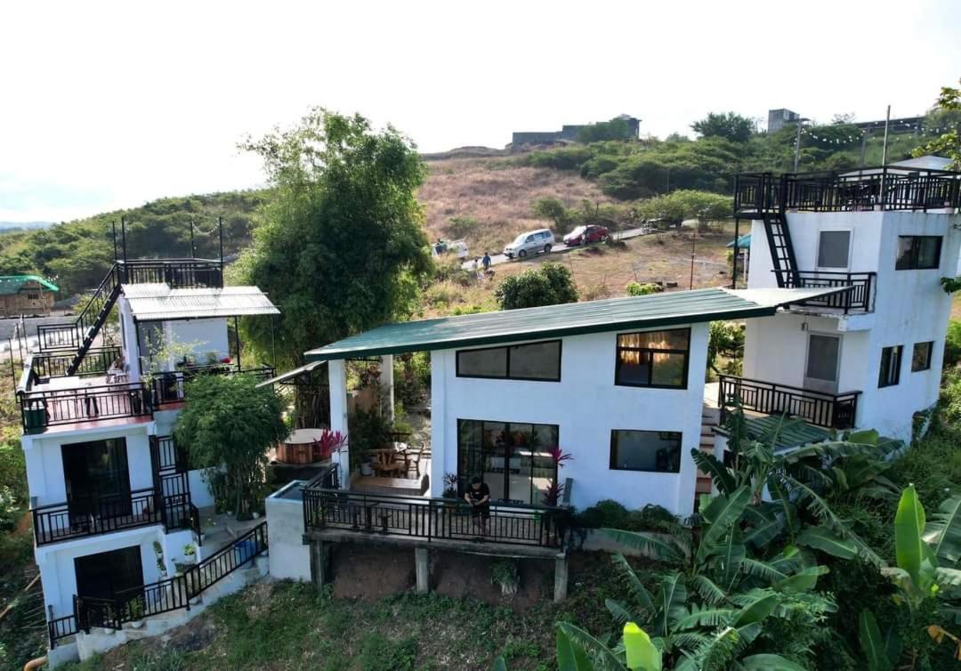 Dicimulacion Staycation House