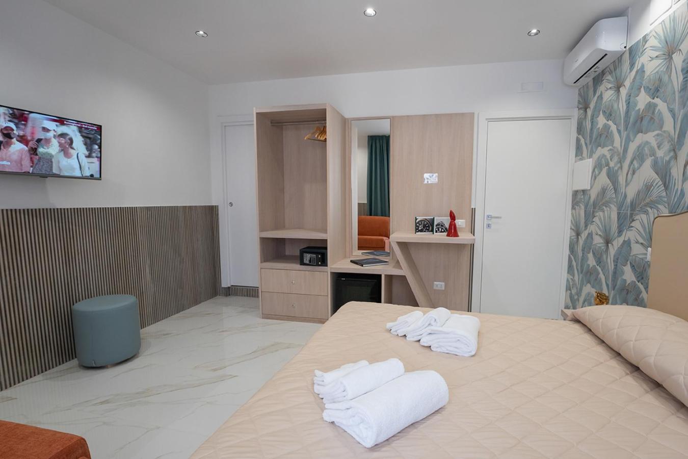 GreRos H. Rooms Napoli Centro by Clapa Group Dislocated Hospitality