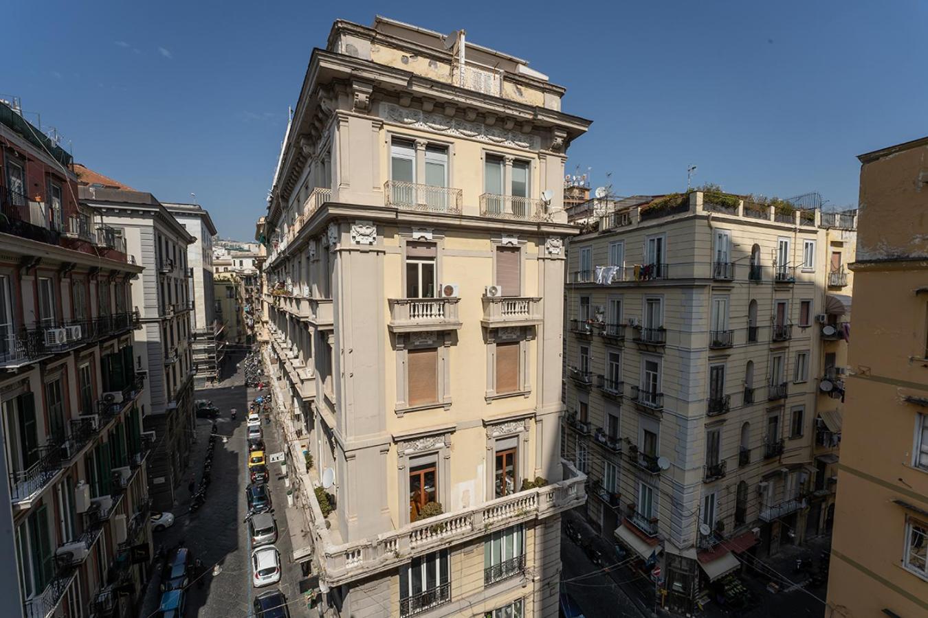 Hotel GreRos H. Rooms Napoli Centro by Clapa Group Dislocated Hospitality - Image 1