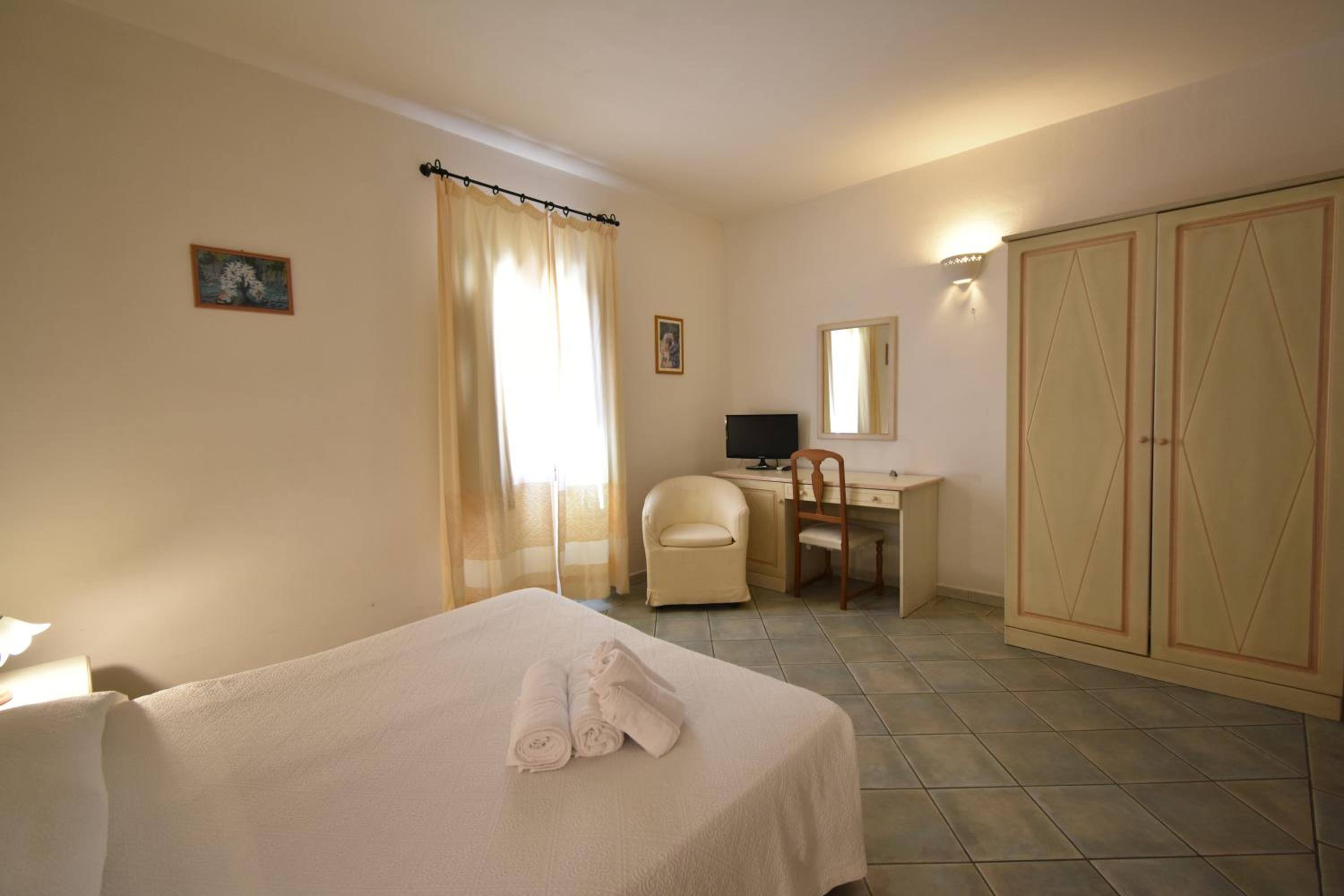 Hotel Cavour photo 18 of 42
