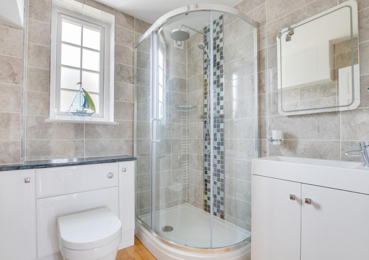 4 Bed in Southwold oc-37marl