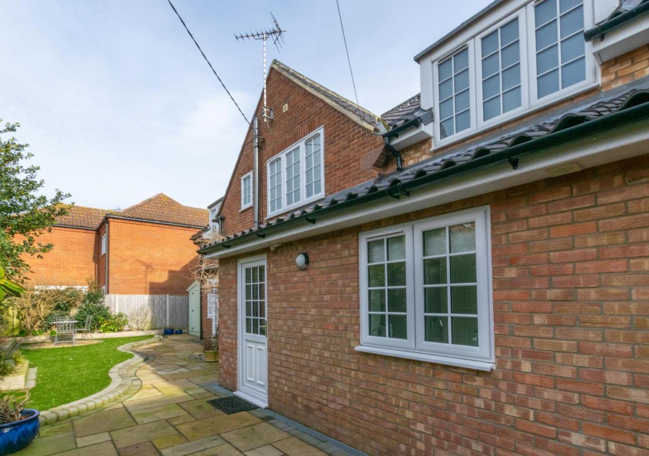 4 Bed in Southwold oc-37marl