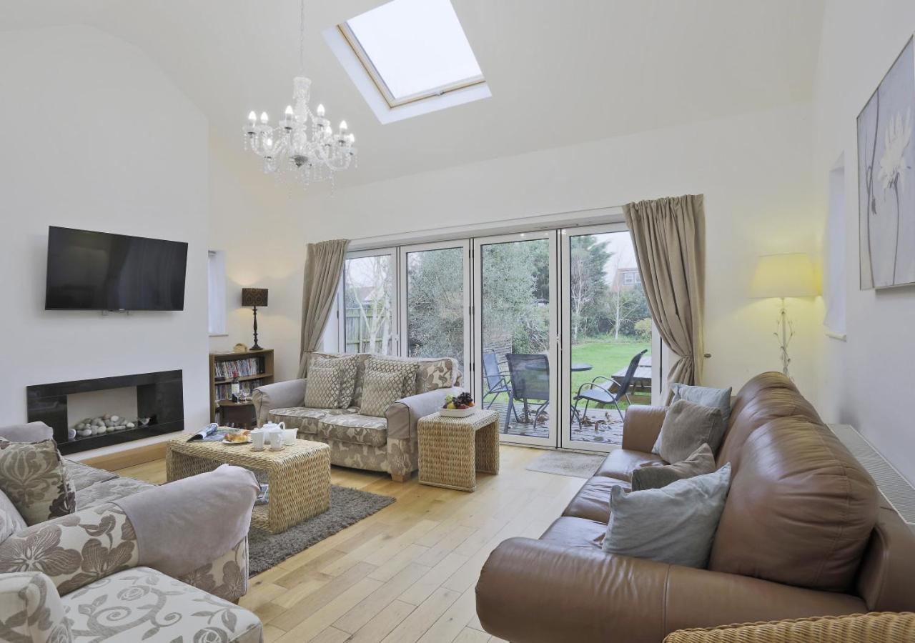 5 Bed in Southwold oc-tnw