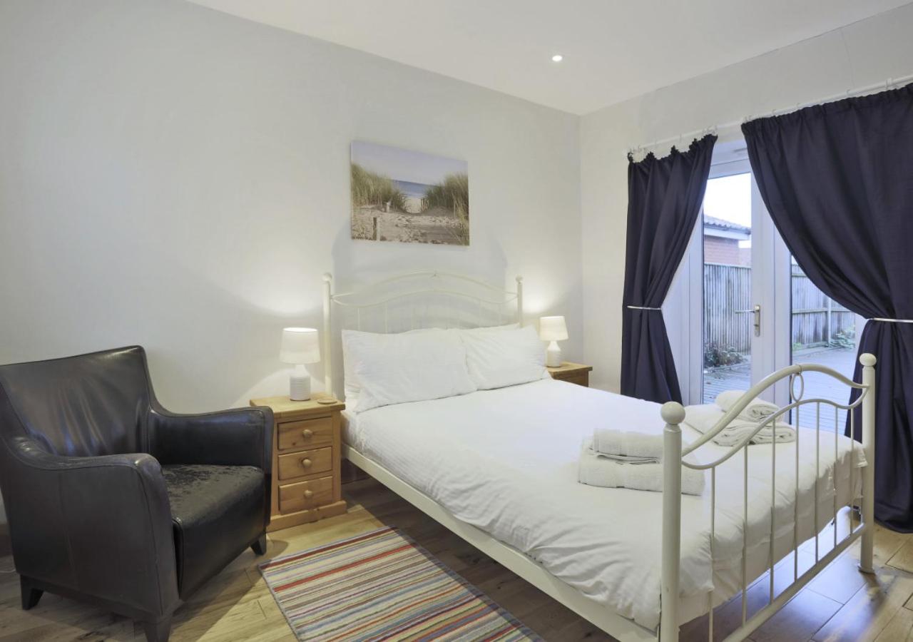5 Bed in Southwold oc-tnw