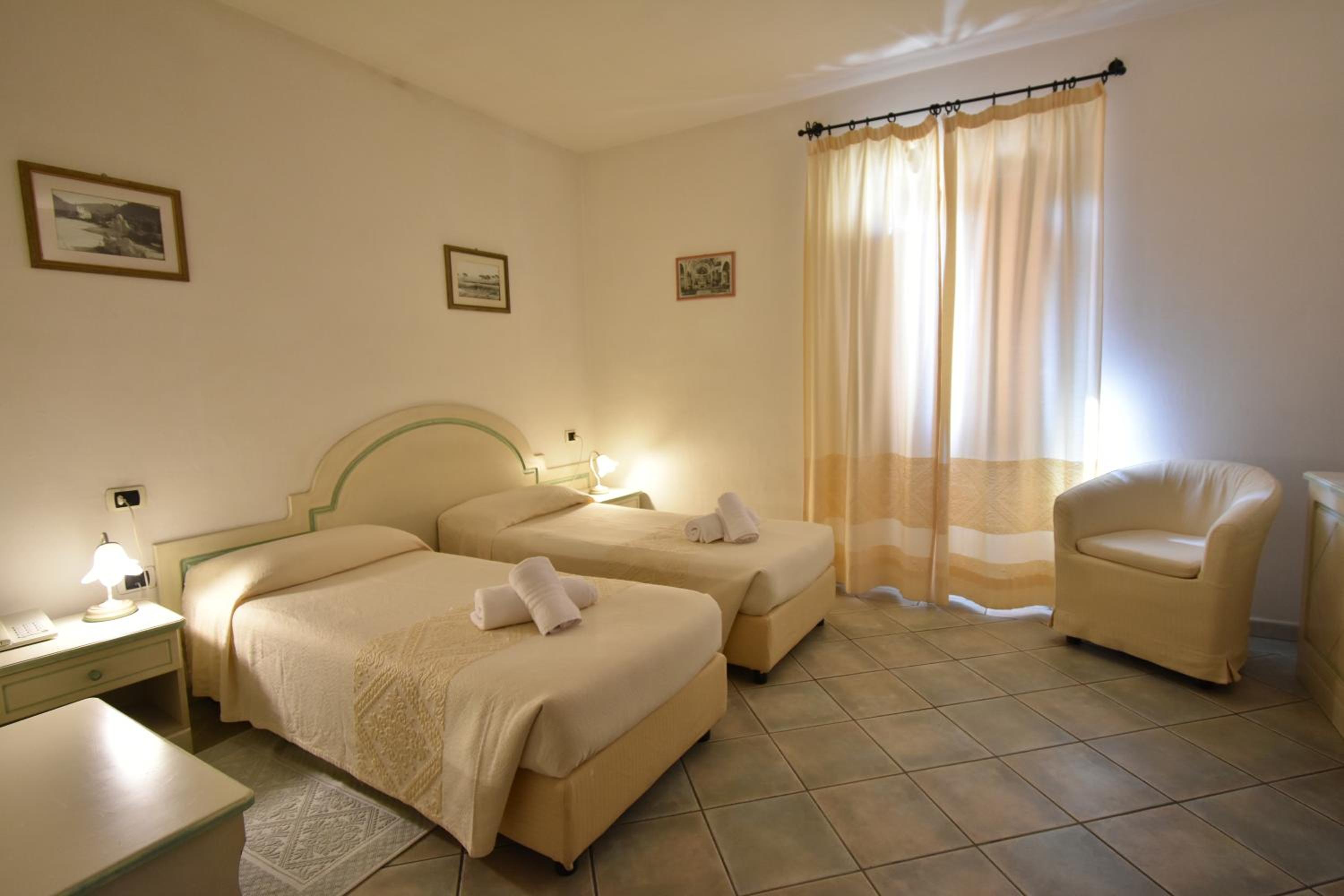 Hotel Cavour photo 16 of 42