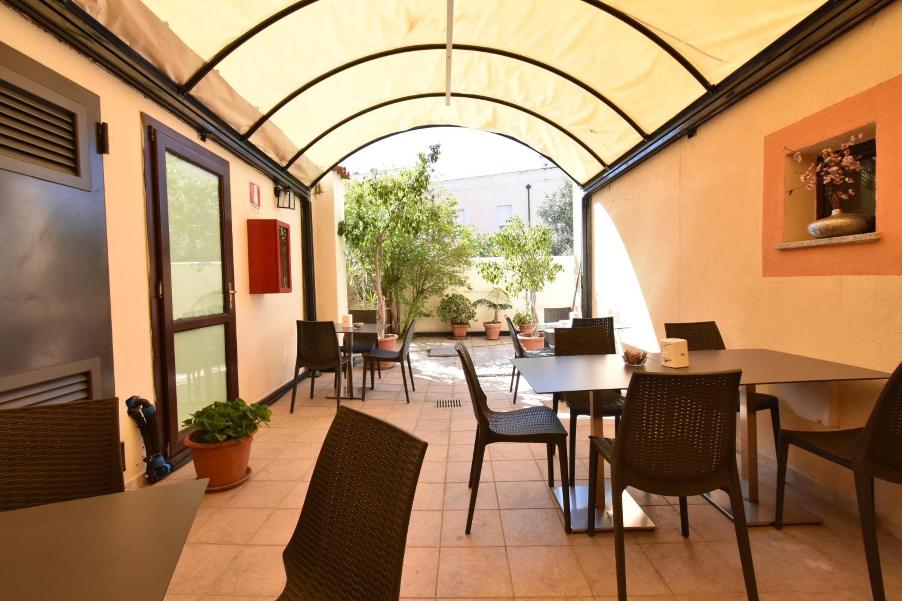 Hotel Cavour photo 23 of 42