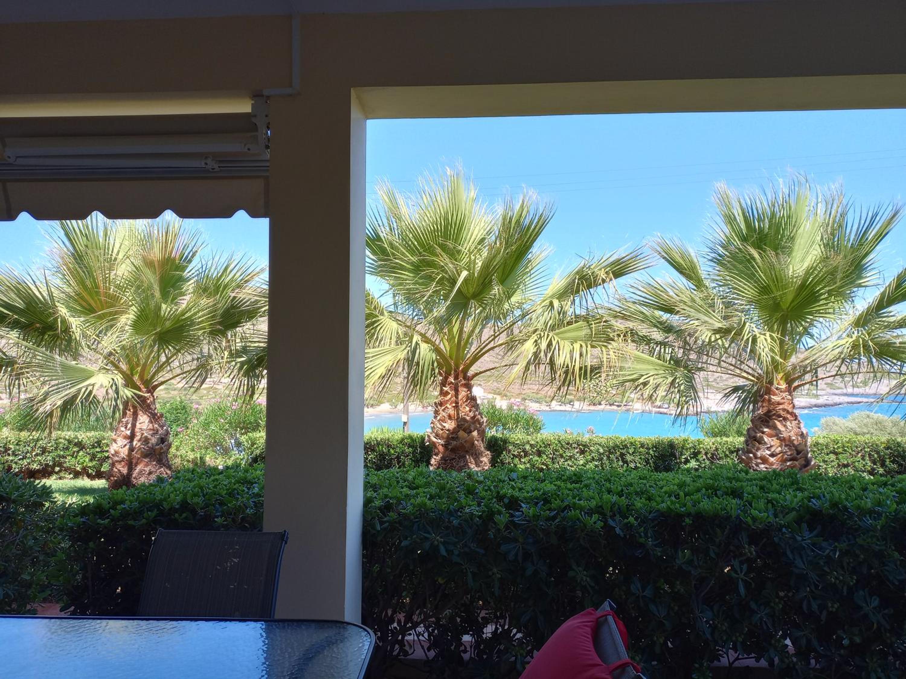 Tholos Bay Suites