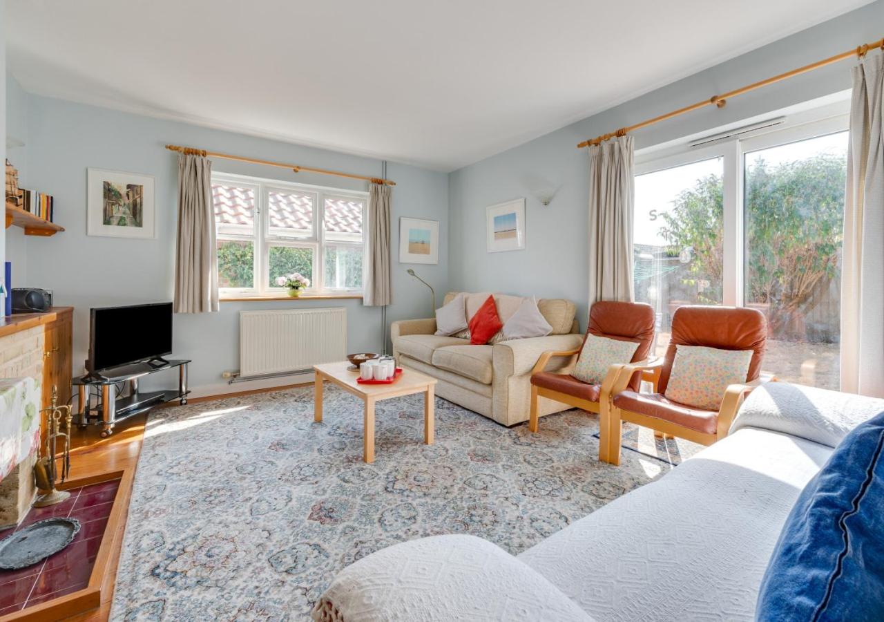 4 Bed in Southwold oc-spn view 2