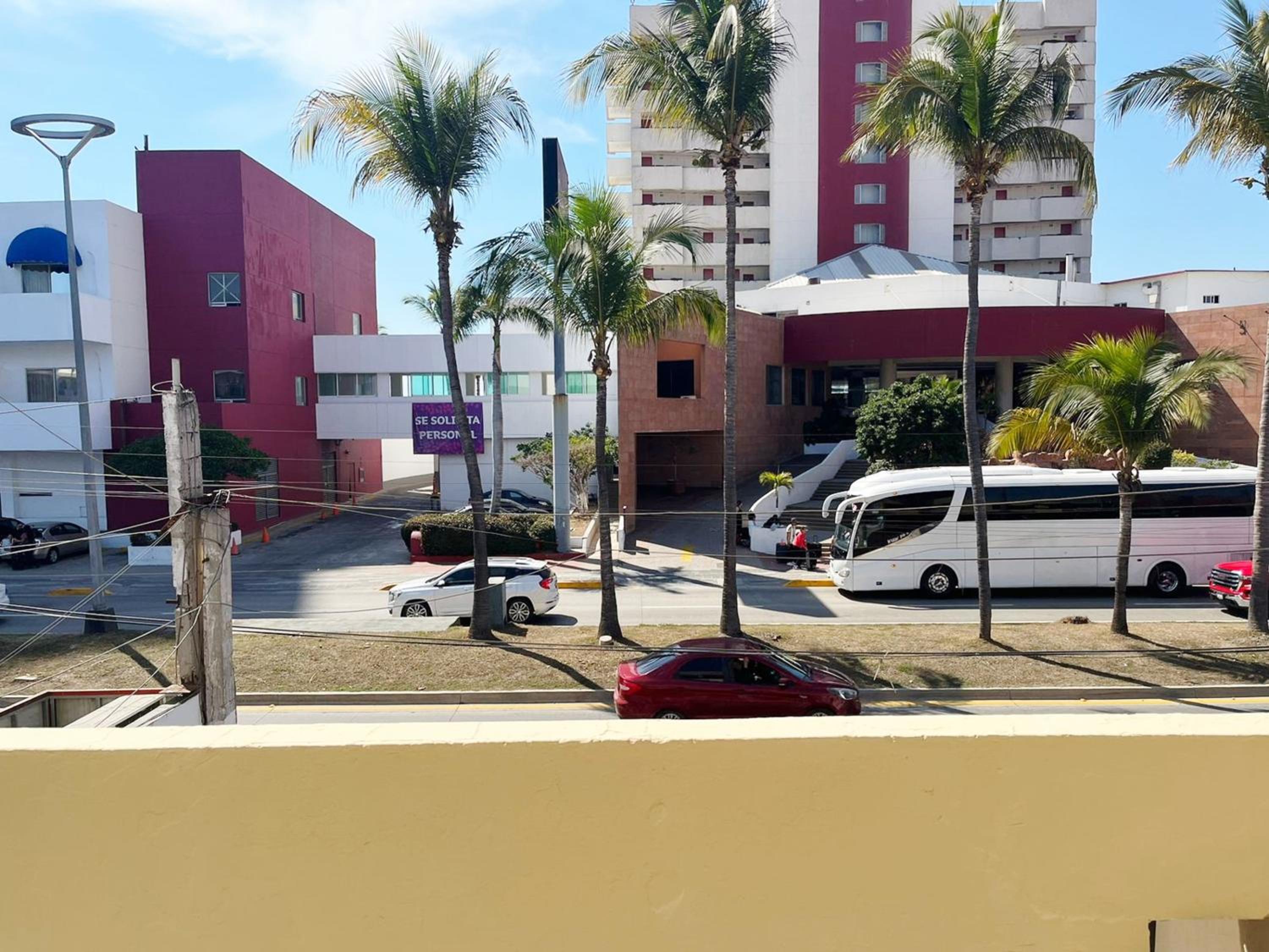 Depto Zona Dorada # 2 - Playa Enfrente view 3