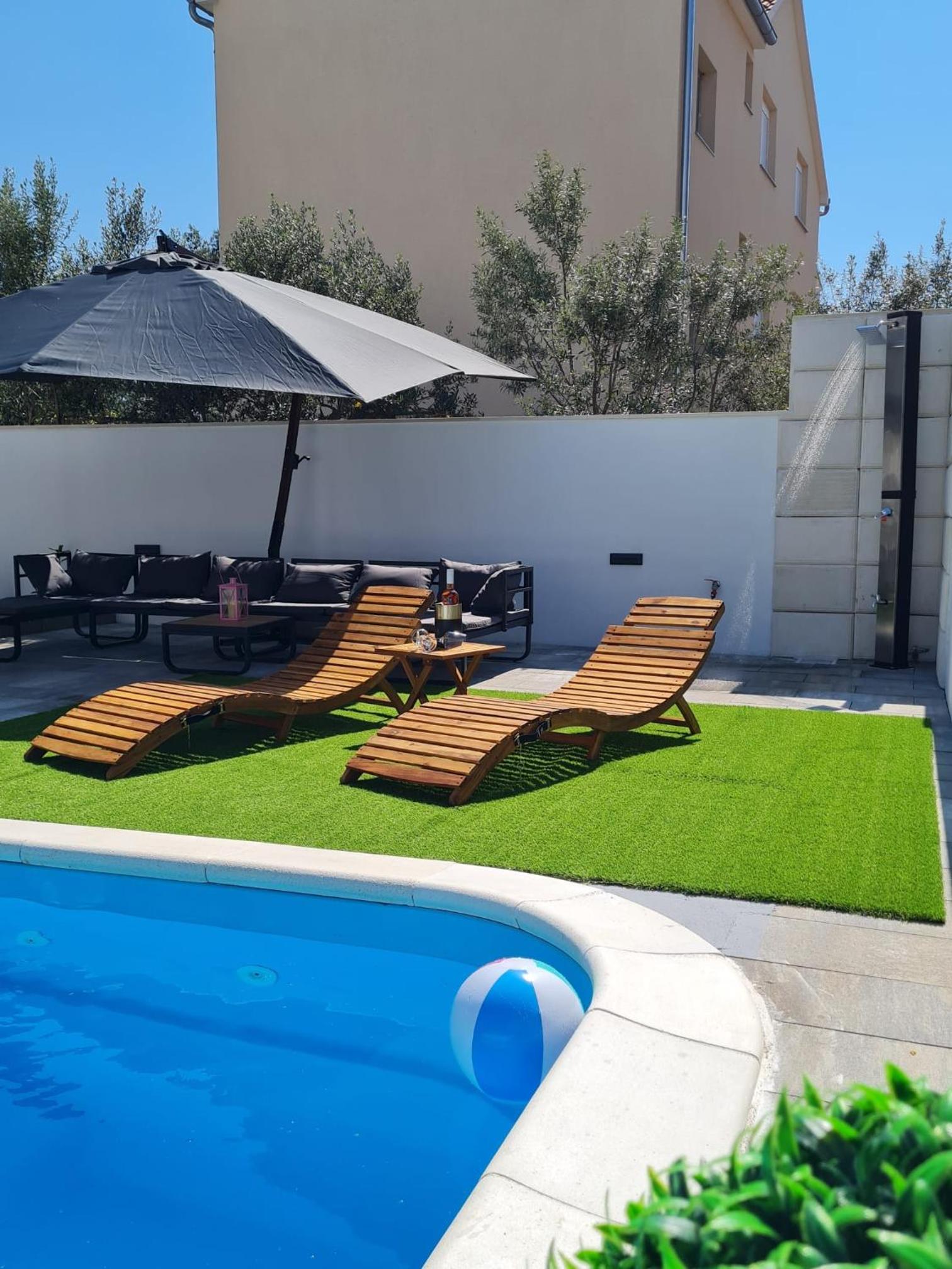 LuxVilla AURORA