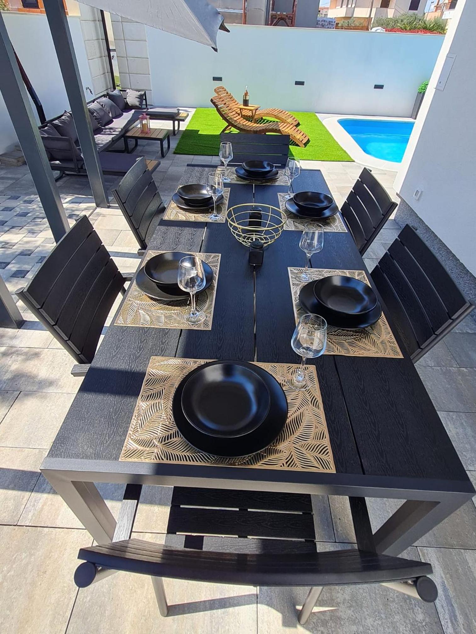 LuxVilla AURORA