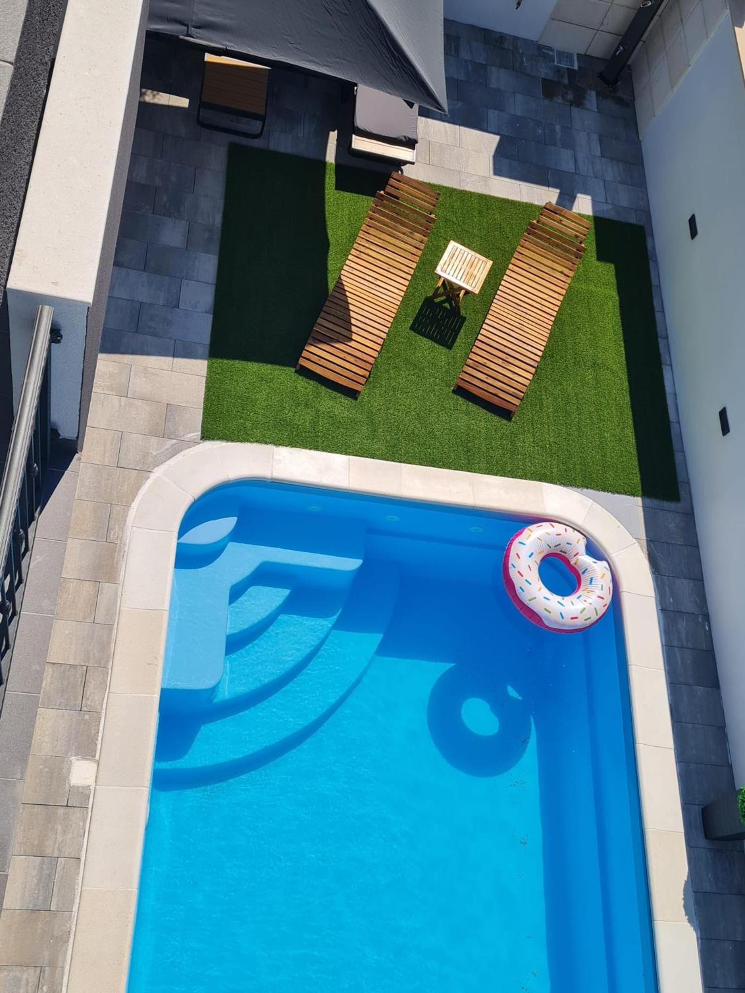 LuxVilla AURORA