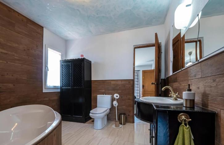 Preciosa villa con gran piscina y fabulosas vistas