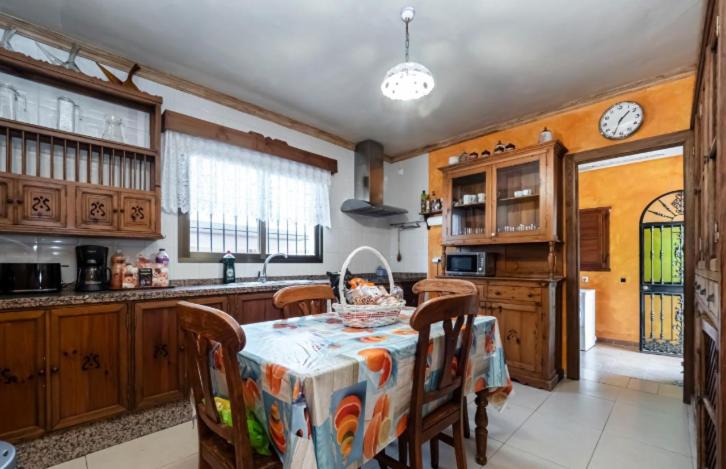 Preciosa villa con gran piscina y fabulosas vistas